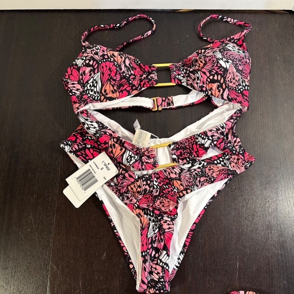 L*Space Trinity One Piece Cutout Swimsuit Butterfly Design Size S - NWT - Picture 1 of 16